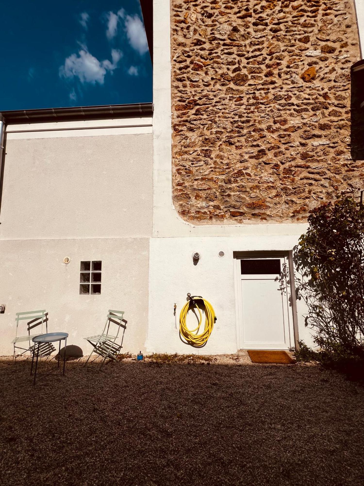 Chambre Dans Maison Meuliere Avec Jardin Chelles  Exterior foto